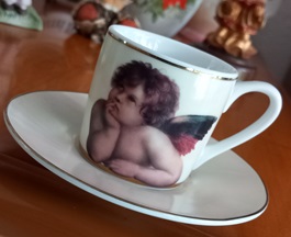 Dobový značkový porcelán